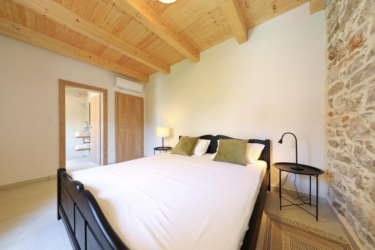 Villa Mira With A Heated Pool And A Sea View Božava Kültér fotó