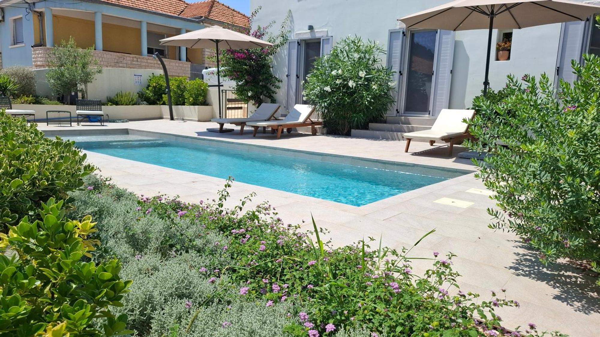 Villa Mira With A Heated Pool And A Sea View Božava Kültér fotó